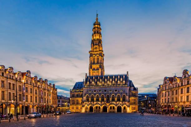 "Au Pied Du Beffroi" - Superbe Emplacement Arras Exterior photo